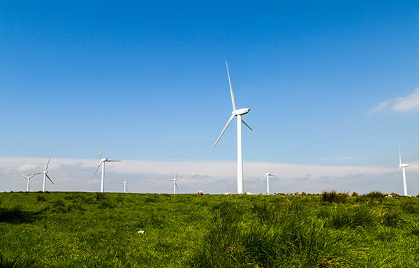 风力发电机不转为什么还能发电？？？？？？？